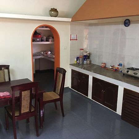 Indira Guesthouse 코발람비치 외부 사진