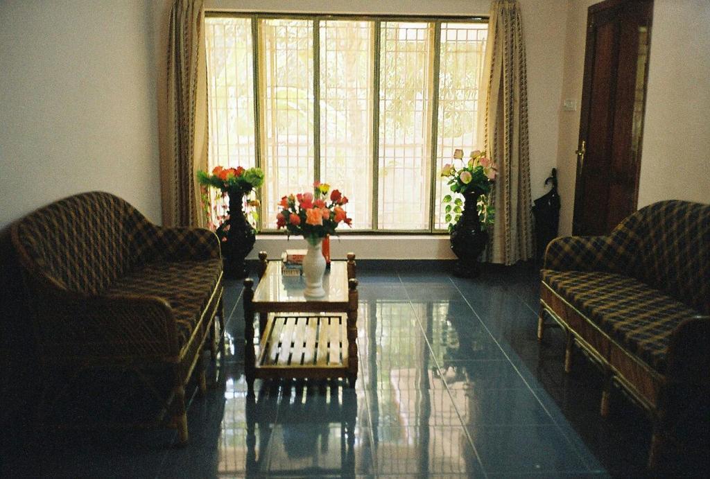 Indira Guesthouse 코발람비치 외부 사진